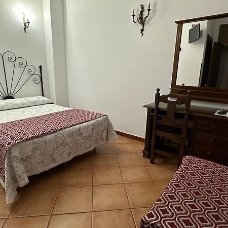Posada Ana Ponce Sierra de Yeguas Exteriör bild